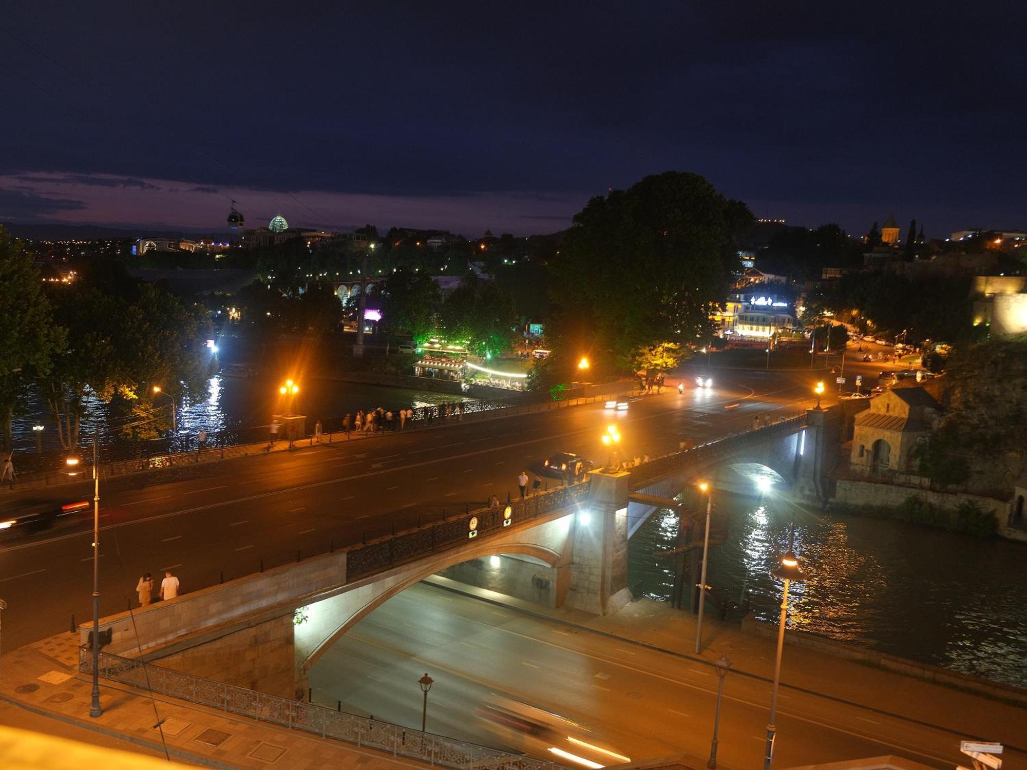 Meidan Inn Tiflis Exterior foto